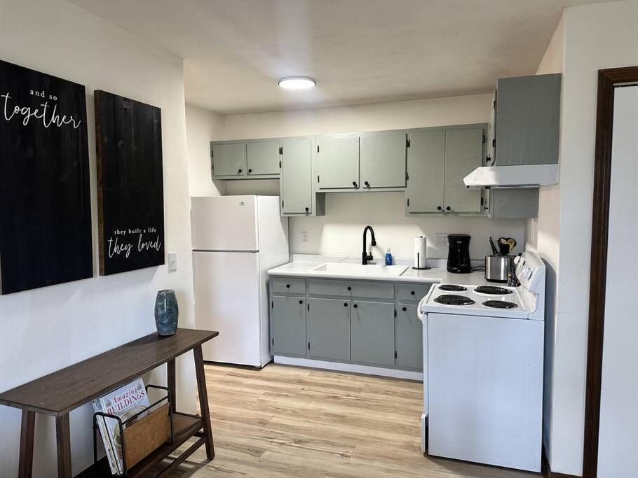 Capital Suite On 6Th Street - King Bed / Downtown! Springfield Exterior foto